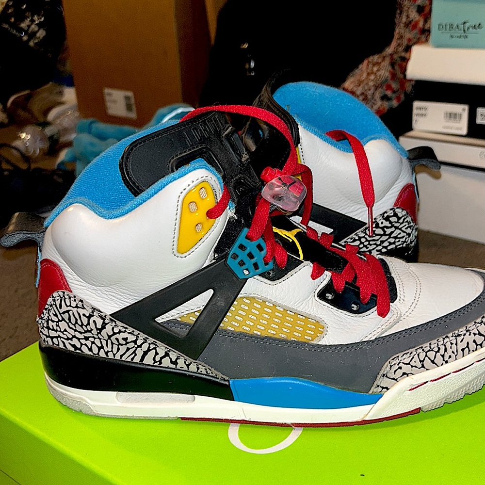 Jordan spizike obamas size 10.5